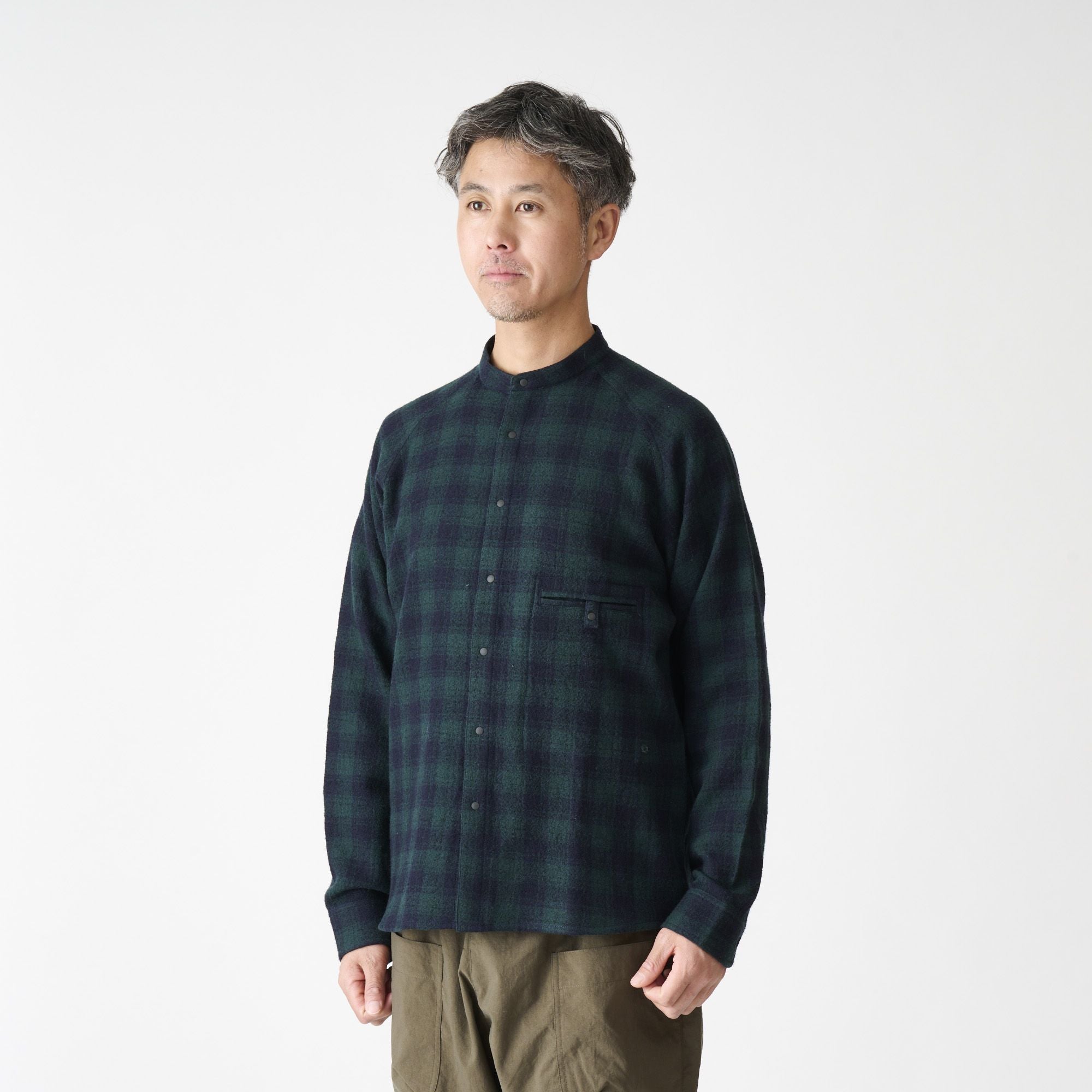 AXESQUIN ELEMENTS ウールのバンドカラーシャツ