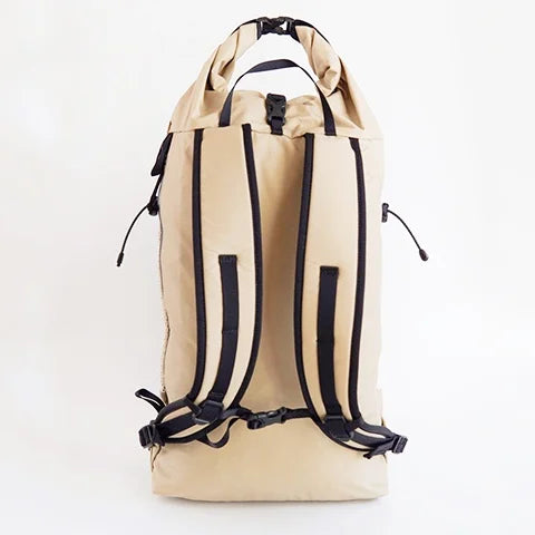 オカラ　リーテッ　エクー　背面