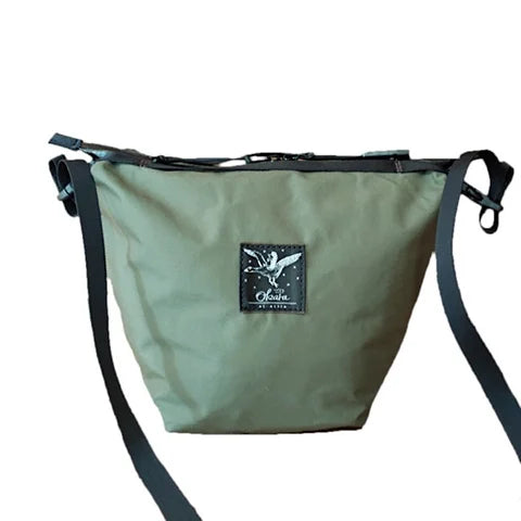 オカラ　トムテ　モス　正面