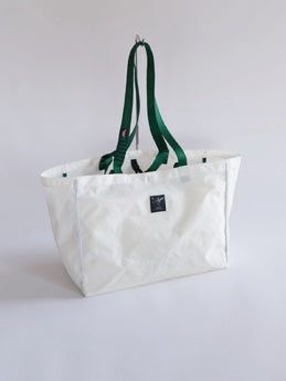 オカラ　フラクタ　ホワイト　正面