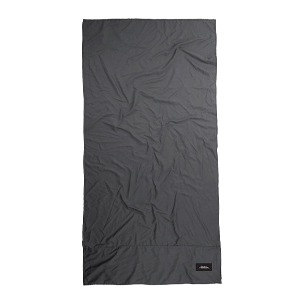 マタドール（Matador） パッカブルビーチタオル  カラー：チャコール　20370066