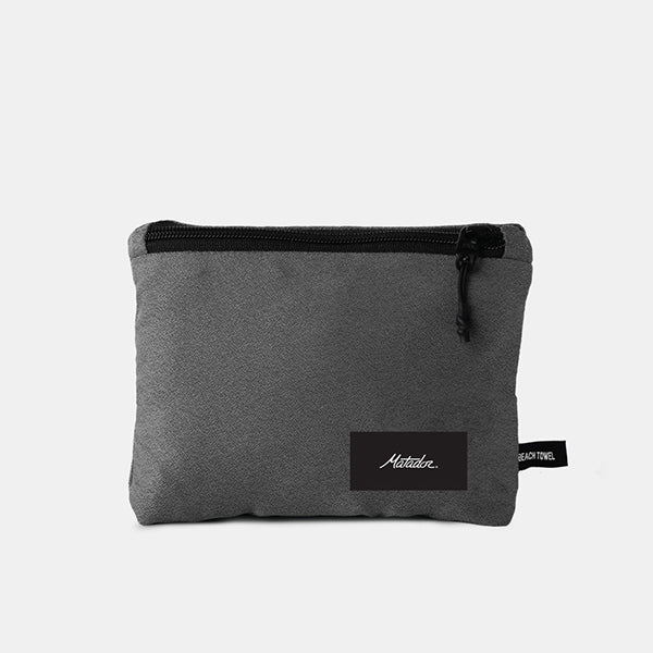 マタドール（Matador） パッカブルビーチタオル  カラー：チャコール　20370066
