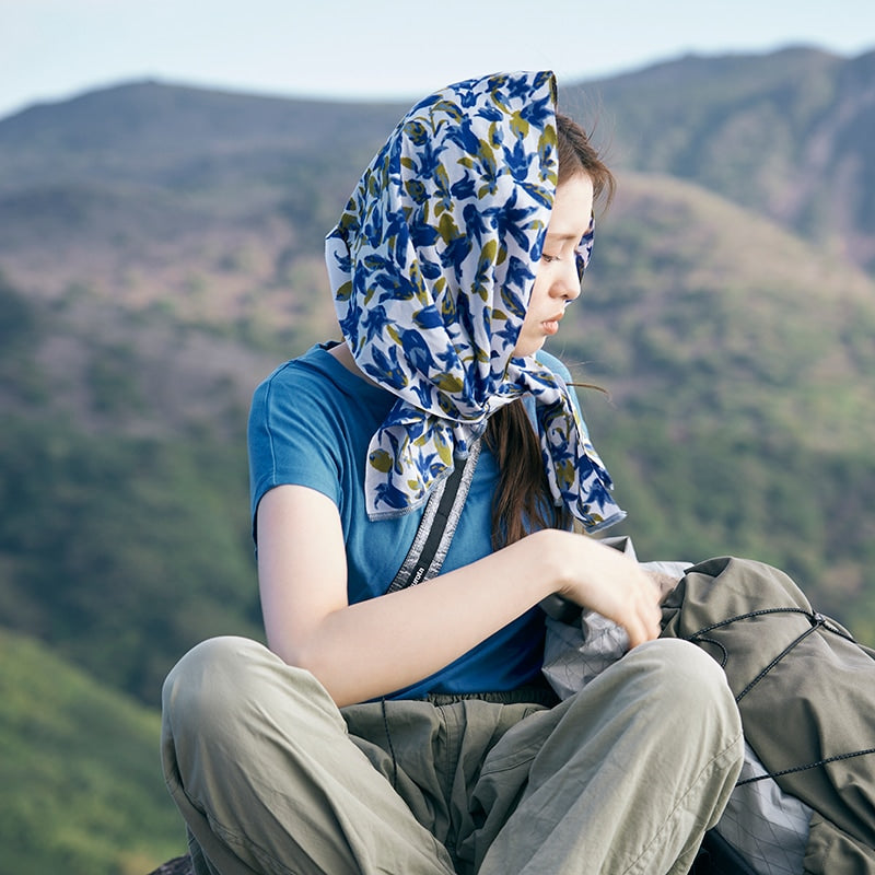 CHAORAS スポーツてぬぐい チシマギキョウ