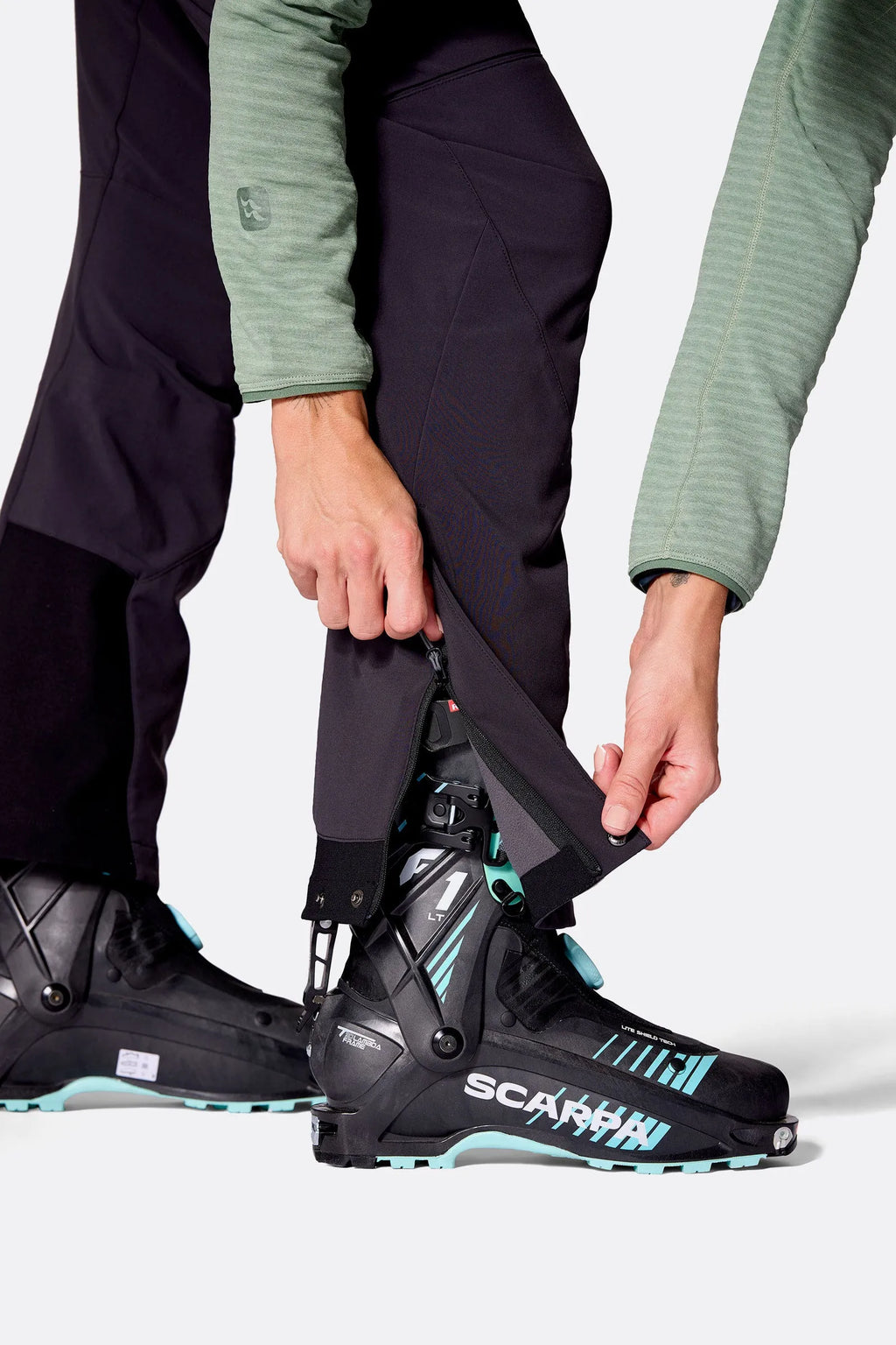 Rab【女性用】Tour Plus Pants