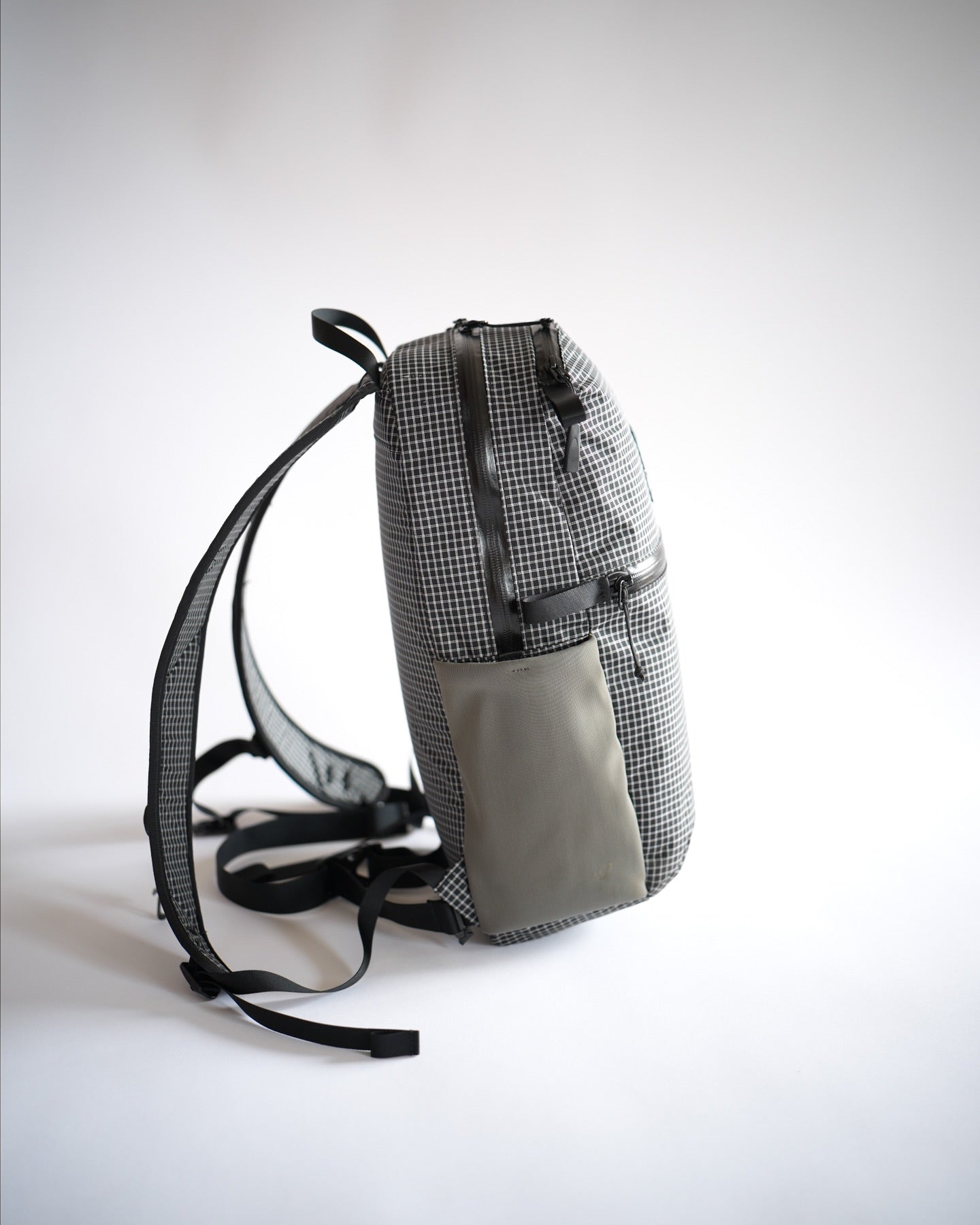 マウンテンローギア　タイニートット　ブラックアウト　サイド