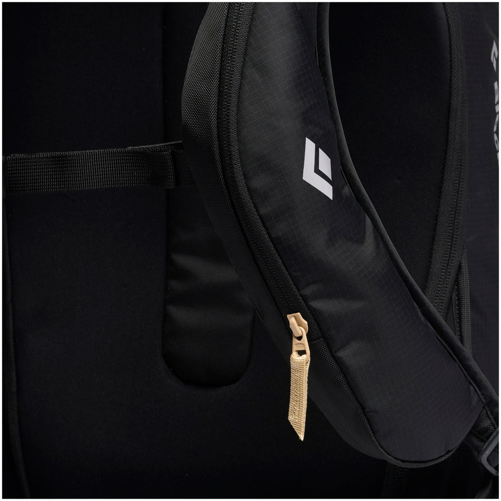 ブラックダイヤモンド　ドーンパトロール32　ブラック　ショルダーポケット