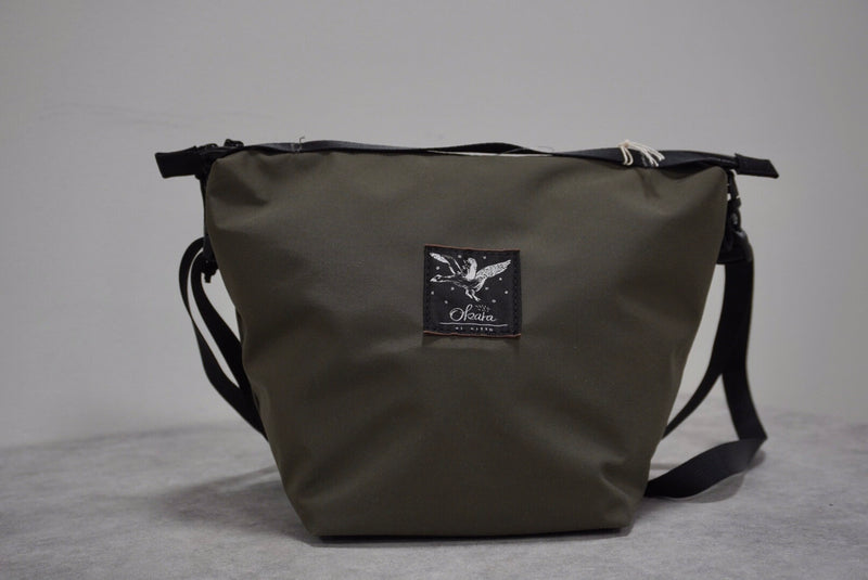 オカラ　トムテ　ブラウニー　正面