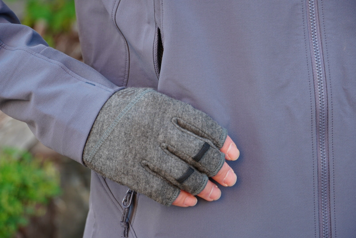 ハンズオングリップ　Hobo 1J　ミックスグレー　着用画像