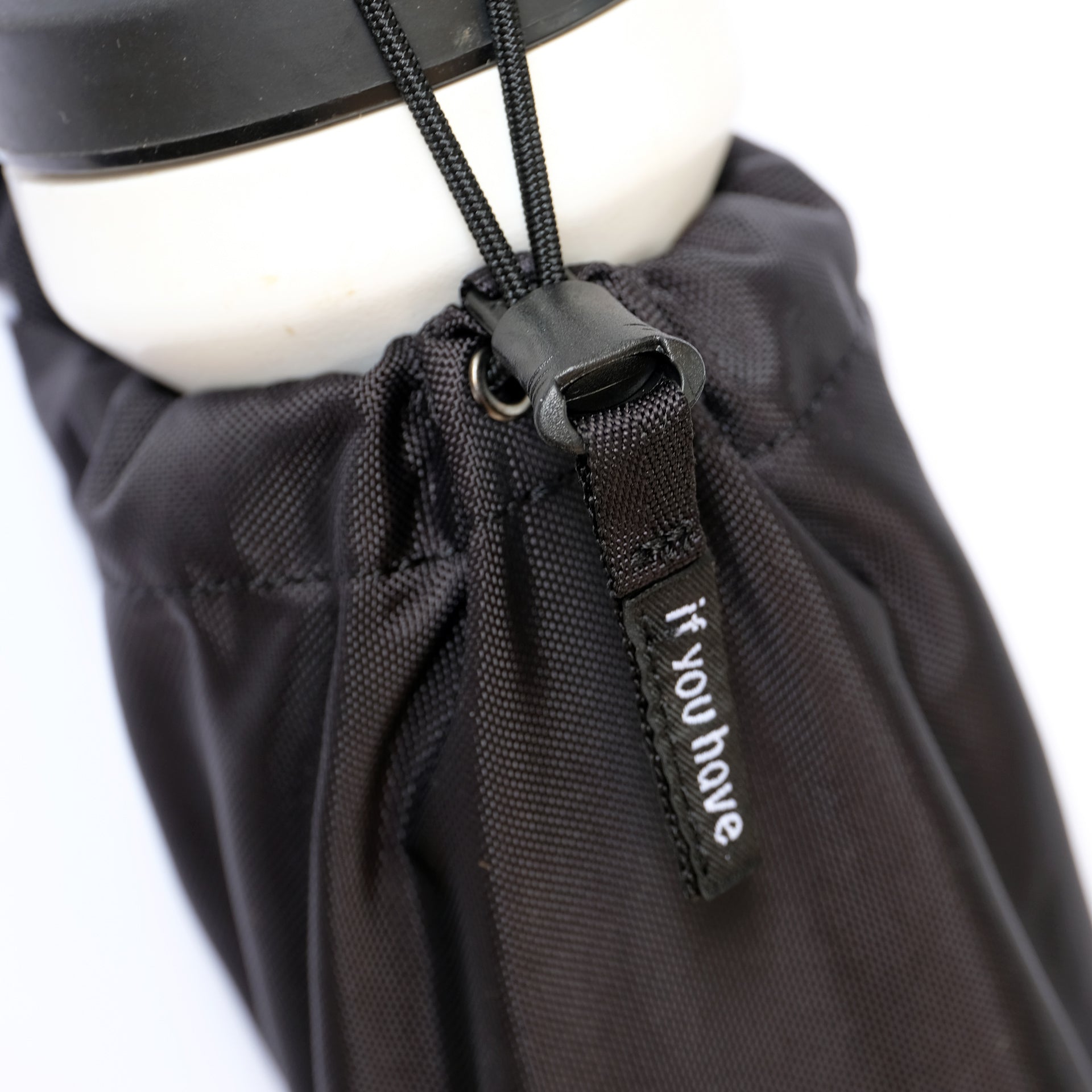 イフユーハブ　ショルダーボトルポケット　タグ部分