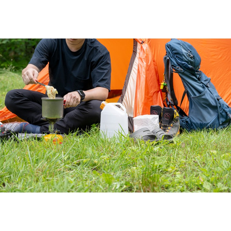 EVERNEW メシツカム 使用シーン アウトドア フィールド 撮影 クッカーと一緒に