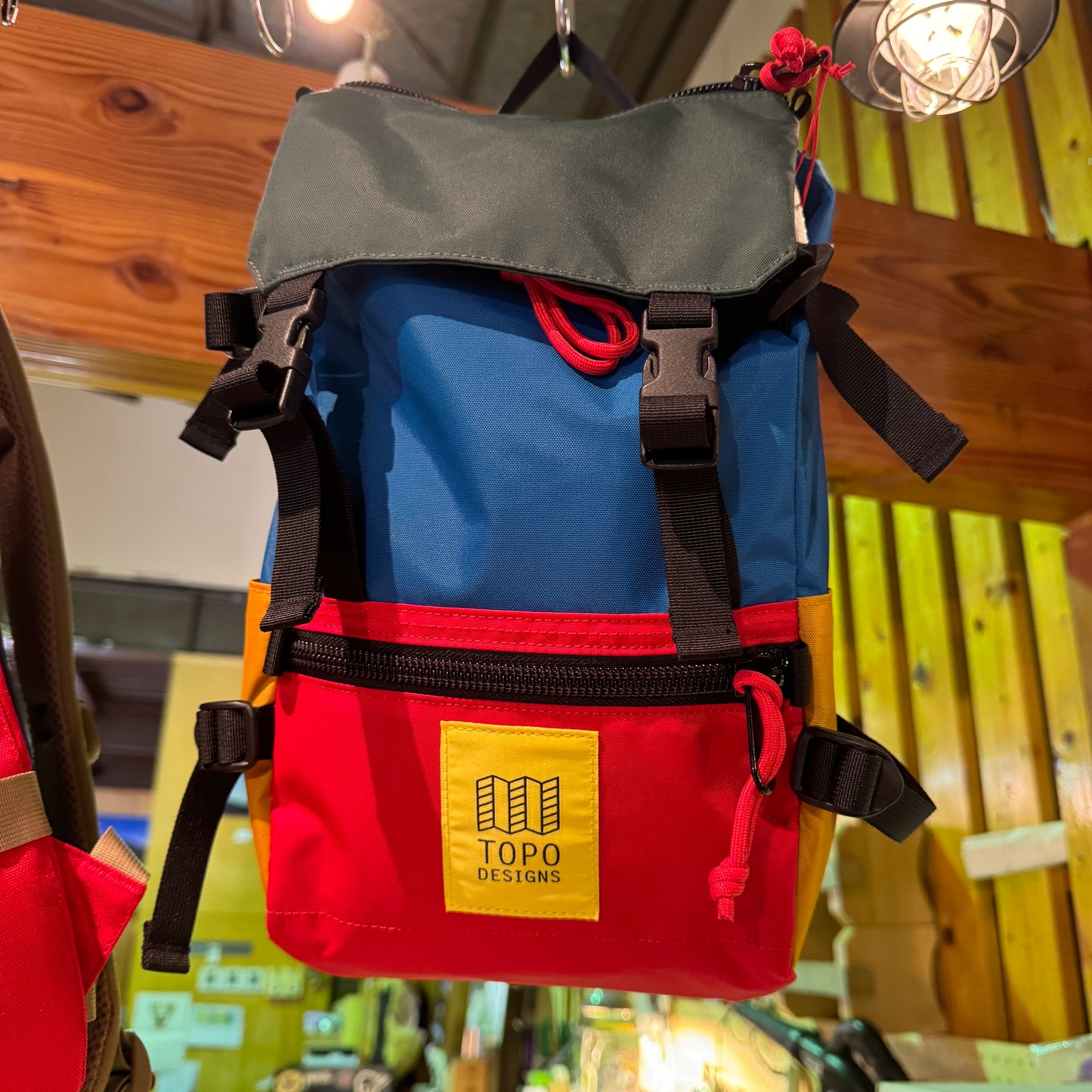 トポデザイン（Topo Designs） ROVER PACK MINI カラー：BL/RED/FOR