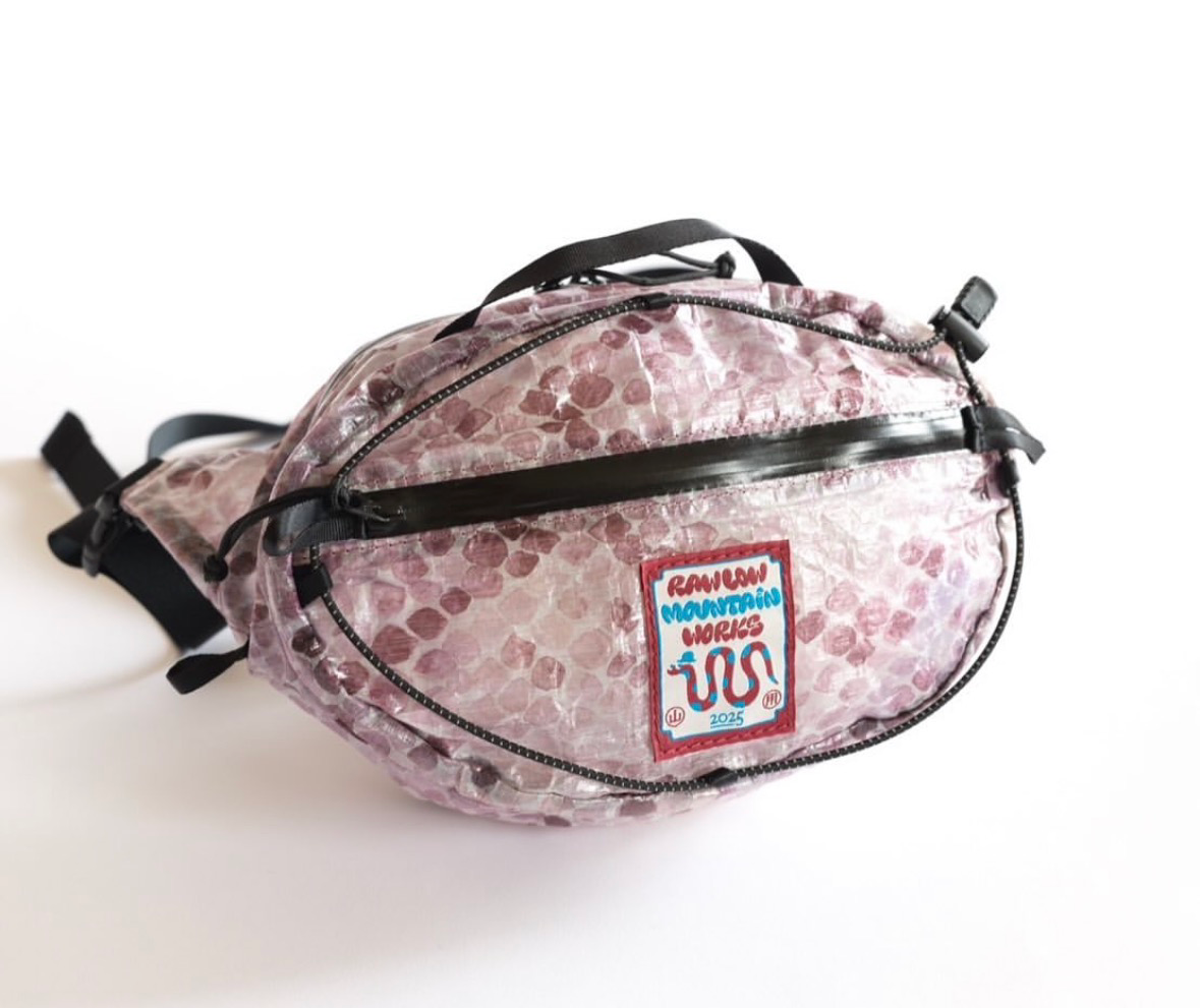 RawLow Mountain Works ZODIAC Limited Edition Snake Nuts Pack 2025 正面