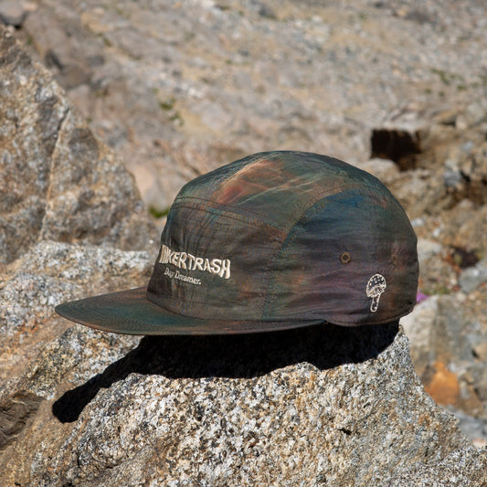 ハイカートラッシュ（HIKER TRASH） DAYDREAMER NYLON JET CAP HT50012 カラー：MYSTIC CHOCOLATE