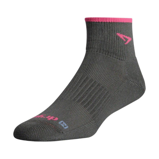 ドライマックス（DRYMAX） トレイルランニング1/4クルー（TrailRunning1/4CREW） TRAILRUNQCREW カラー：DARK GRAY/NEON PINK