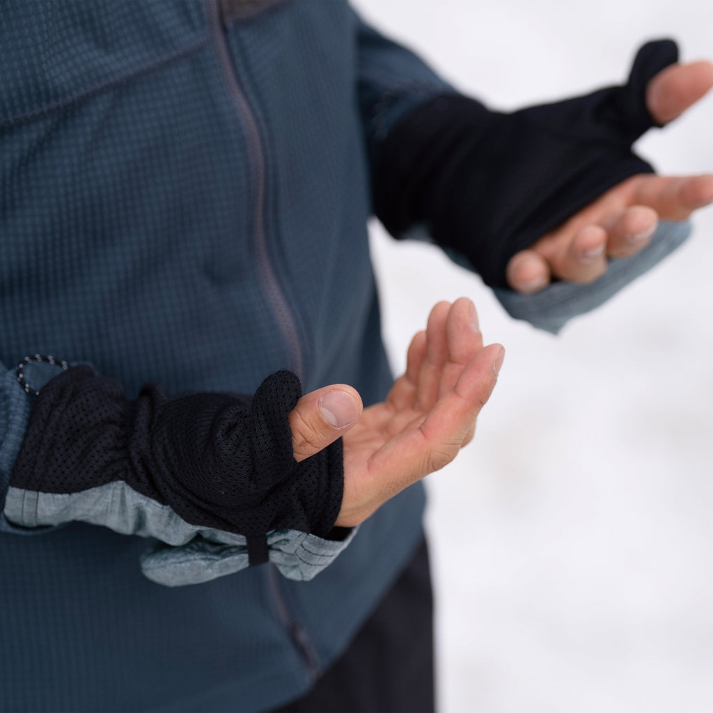 static-adrift-dyneema-mitten-fld2