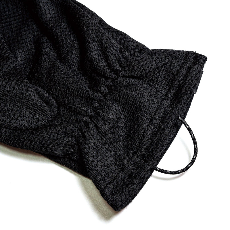 static-adrift-mitten-1