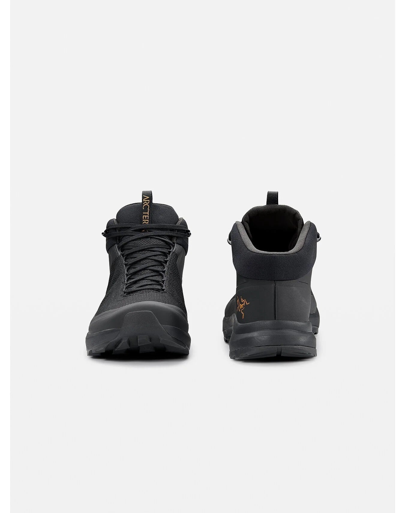 アークテリクス（ARC'TERYX） エアリオス ミッド ゴアテックス メンズ（AERIOS MID GTX M'S ）X000006887 カラー：Black/Black