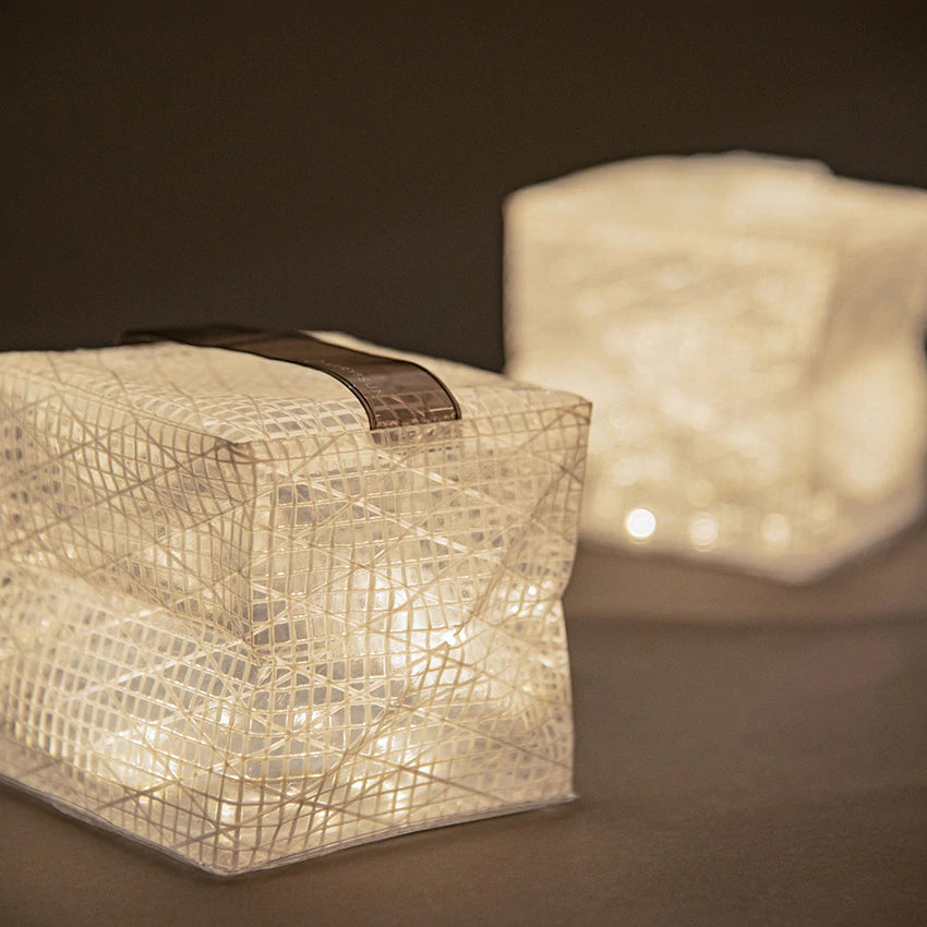 CARRY THE SUN Warm Light Medium